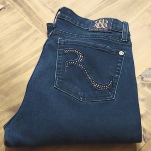 Rock & Republic Kasandra 12 short boot cut stretch jean